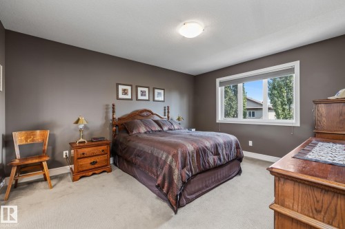 39 Hillside Terrace, Fort Saskatchewan, AB - Indoor Photo Showing Bedroom