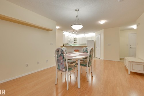 336 9008 99 Avenue, Edmonton, AB - Indoor Photo Showing Dining Room