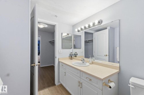 106 8956 156 Street, Edmonton, AB - Indoor Photo Showing Bathroom