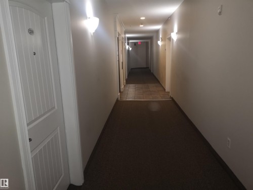 218 8528 82 Avenue Nw, Edmonton, AB - Indoor Photo Showing Other Room