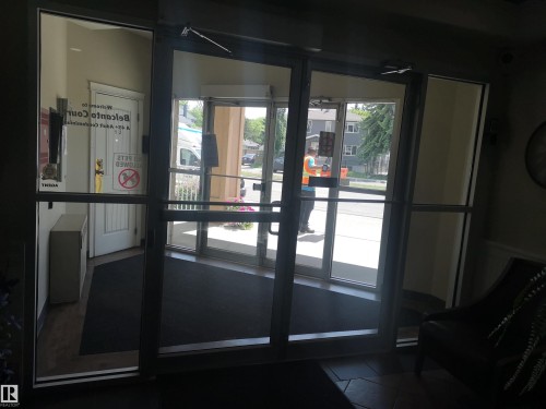 218 8528 82 Avenue Nw, Edmonton, AB - Indoor Photo Showing Other Room