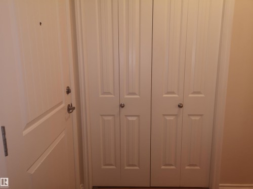 218 8528 82 Avenue Nw, Edmonton, AB - Indoor Photo Showing Other Room