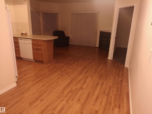 218 8528 82 Avenue Nw, Edmonton, AB - Indoor Photo Showing Other Room