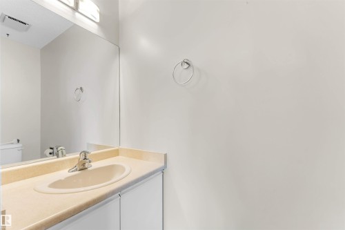 3313 43 Street, Edmonton, AB - Indoor Photo Showing Bathroom