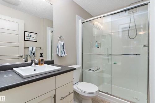213 5510 Schonsee Drive, Edmonton, AB - Indoor Photo Showing Bathroom