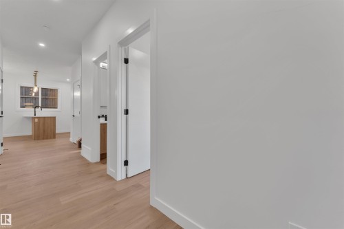 48 Hazelwood Lane, Spruce Grove, AB - Indoor Photo Showing Other Room