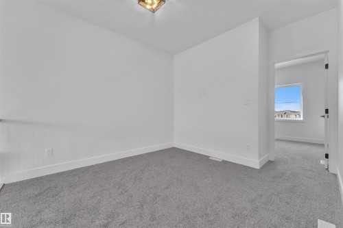 50 Hazelwood Lane, Spruce Grove, AB - Indoor Photo Showing Other Room