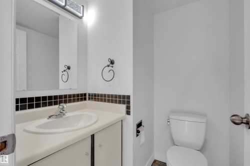 59 3221 119 Street, Edmonton, AB - Indoor Photo Showing Bathroom
