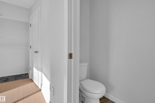 59 3221 119 Street, Edmonton, AB - Indoor Photo Showing Bathroom
