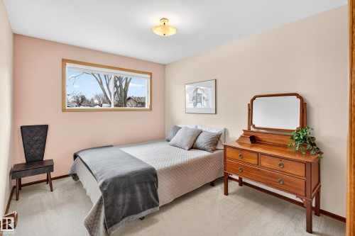 9616 154 Street, Edmonton, AB - Indoor Photo Showing Bedroom