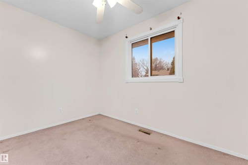 Edmonton, AB - Indoor Photo Showing Other Room