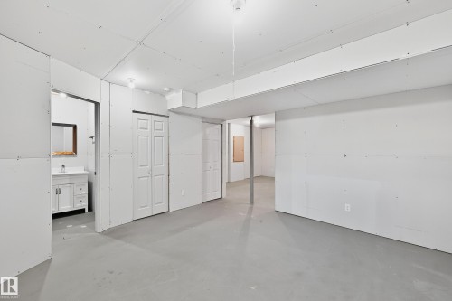 244 Larch Crescent, Leduc, AB - Indoor