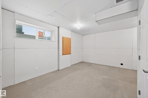 244 Larch Crescent, Leduc, AB - Indoor