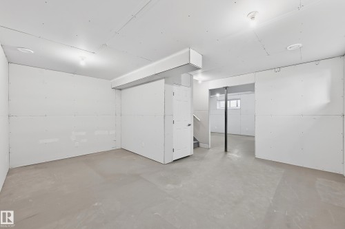 244 Larch Crescent, Leduc, AB - Indoor