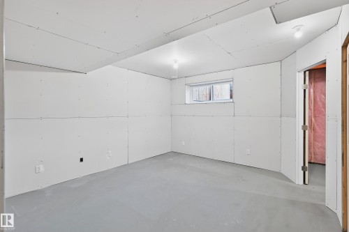 244 Larch Crescent, Leduc, AB - Indoor Photo Showing Other Room