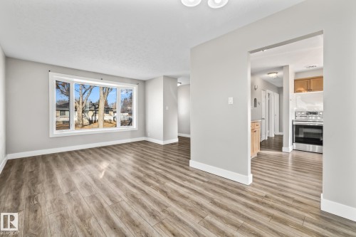 13311 Dovercourt Avenue, Edmonton, AB - Indoor Photo Showing Other Room