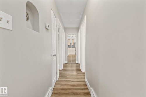 13311 Dovercourt Avenue, Edmonton, AB - Indoor Photo Showing Other Room
