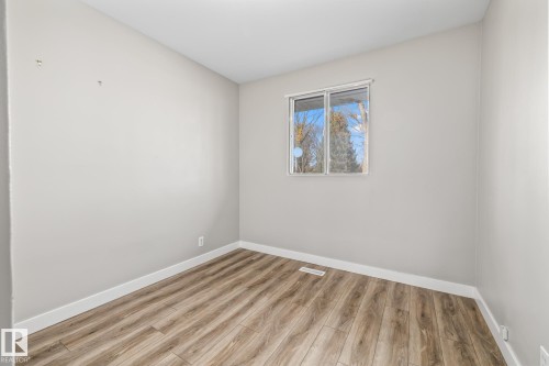 13311 Dovercourt Avenue, Edmonton, AB - Indoor Photo Showing Other Room