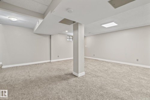 13311 Dovercourt Avenue, Edmonton, AB - Indoor