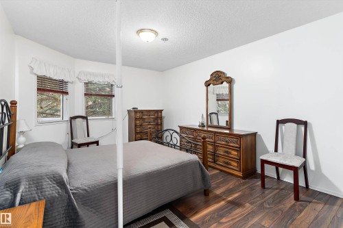 209 10915 21 Avenue, Edmonton, AB - Indoor Photo Showing Bedroom