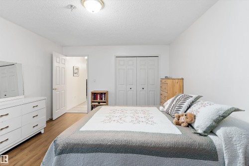 209 10915 21 Avenue, Edmonton, AB - Indoor Photo Showing Bedroom