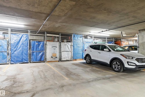 209 10915 21 Avenue, Edmonton, AB - Indoor Photo Showing Garage