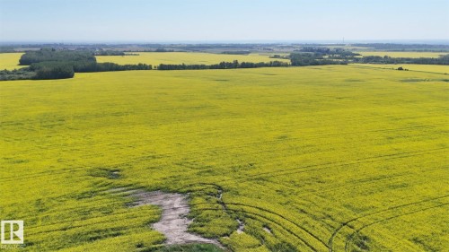 21203 18 Street, Edmonton, AB 