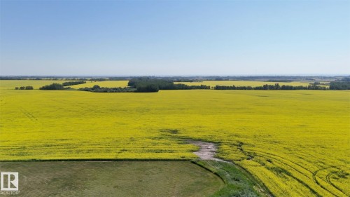 21203 18 Street, Edmonton, AB 