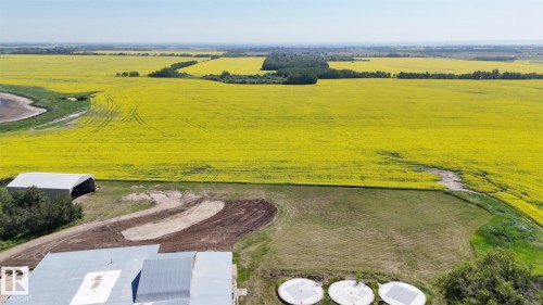 21203 18 Street, Edmonton, AB 