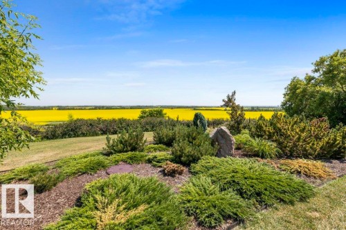 21203 18 Street, Edmonton, AB 