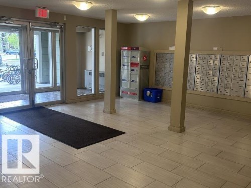 106 111 Watt Common Sw, Edmonton, AB - Indoor Photo Showing Other Room