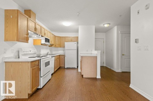 104 2741 55 Street, Edmonton, AB - Indoor Photo Showing Kitchen