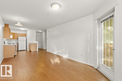 104 2741 55 Street, Edmonton, AB - Indoor Photo Showing Kitchen