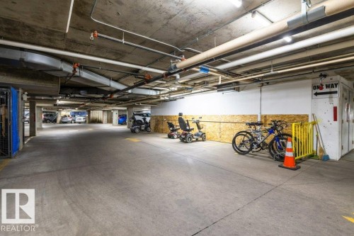 104 2741 55 Street, Edmonton, AB - Indoor Photo Showing Garage