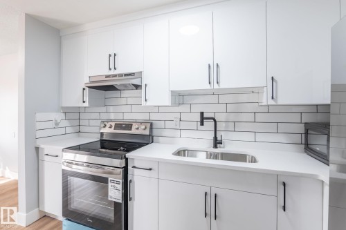 2309 85 Street, Edmonton, AB - Indoor Photo Showing Kitchen