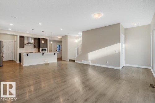 4250 Chichak Close, Edmonton, AB - Indoor