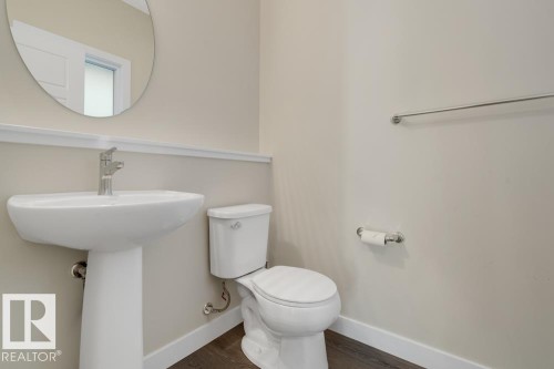 4250 Chichak Close, Edmonton, AB - Indoor Photo Showing Bathroom