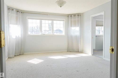 536 Leger Way, Edmonton, AB - Indoor Photo Showing Other Room