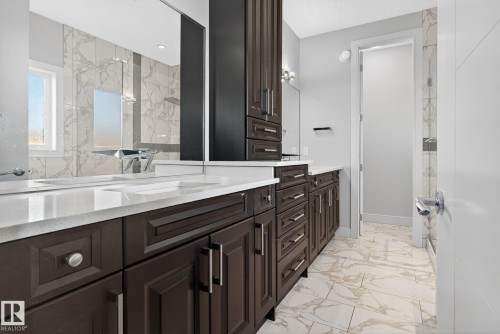 8536 19 Avenue, Edmonton, AB - Indoor Photo Showing Bathroom