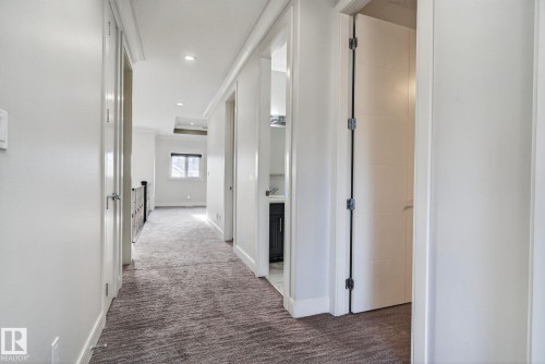 8536 19 Avenue, Edmonton, AB - Indoor Photo Showing Other Room