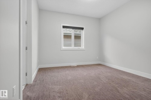 8536 19 Avenue, Edmonton, AB - Indoor Photo Showing Other Room
