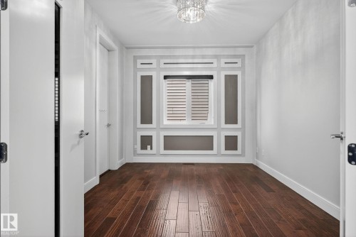 8536 19 Avenue, Edmonton, AB - Indoor Photo Showing Other Room