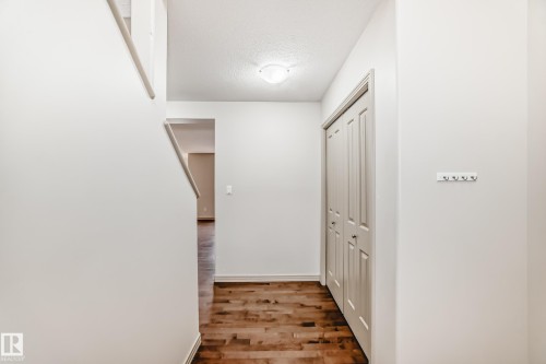 5930 165 Avenue, Edmonton, AB - Indoor Photo Showing Other Room