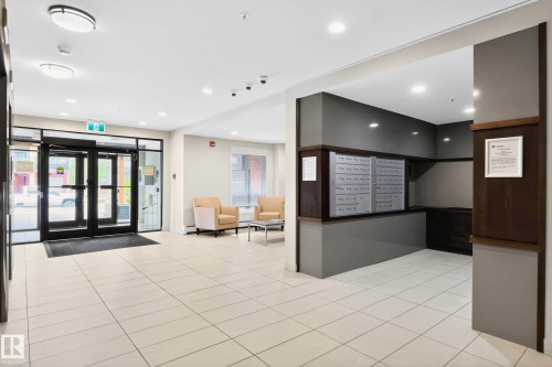 513 5 St Louis Street, St. Albert, AB - Indoor Photo Showing Other Room