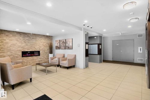 513 5 St Louis Street, St. Albert, AB - Indoor With Fireplace