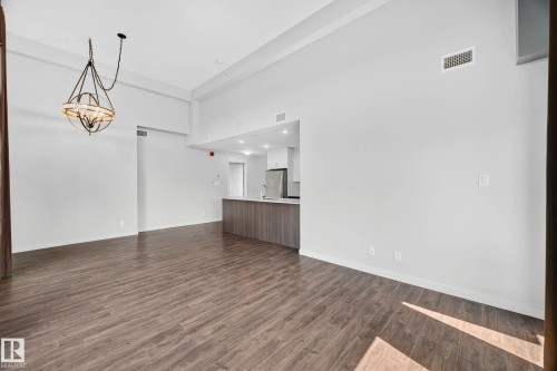 513 5 St Louis Street, St. Albert, AB - Indoor