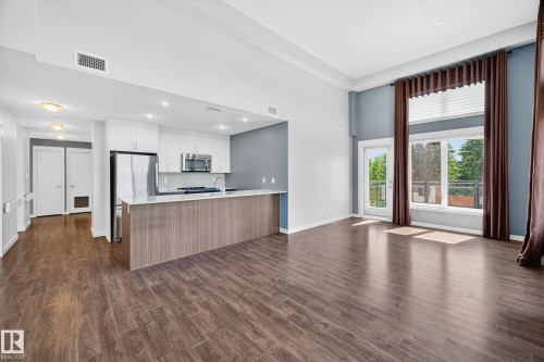 513 5 St Louis Street, St. Albert, AB - Indoor Photo Showing Kitchen
