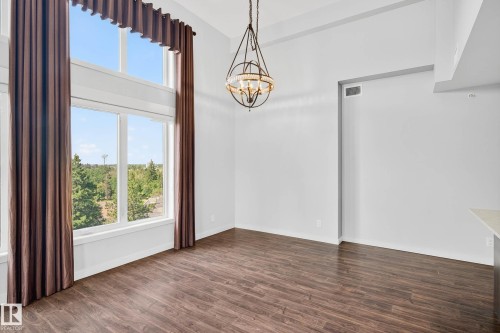 513 5 St Louis Street, St. Albert, AB - Indoor Photo Showing Other Room