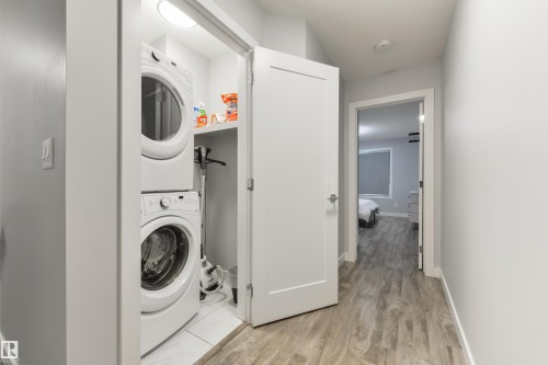 10511 154 Street, Edmonton, AB - Indoor Photo Showing Laundry Room