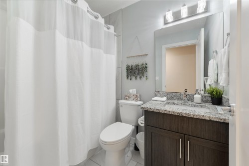 10511 154 Street, Edmonton, AB - Indoor Photo Showing Bathroom